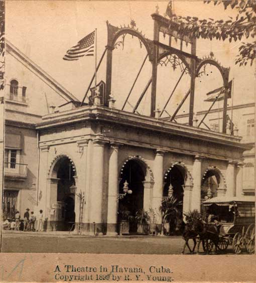 Exterior view of entrance to Teatro de Tacon