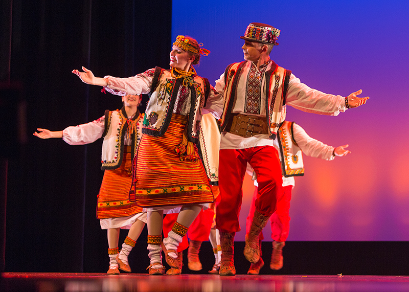 couple dancing on stage