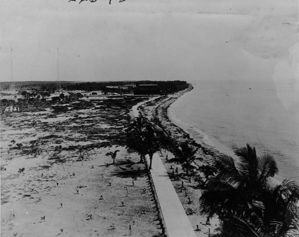 A sandy undeveloped beach in Miami Beach in 1910.